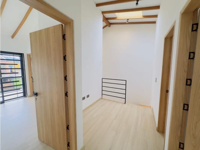 Casa de 3 alcobas en venta en Lomitas, La Ceja, 149 m² · foto 7 de 17