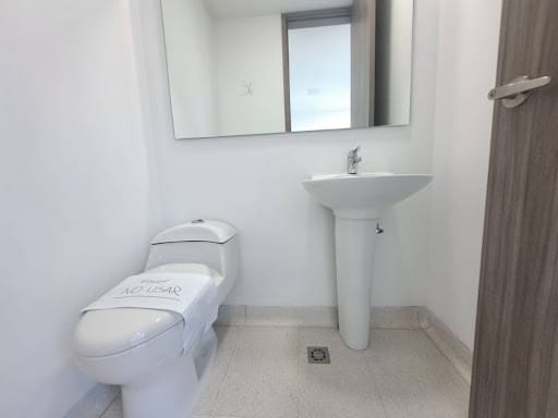 Consultorio en arriendo en Ciudad Del Río, Medellín, 30 m² · foto 7 de 12