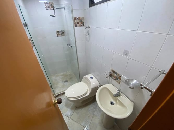 Casa de 4 alcobas en arriendo en La Pilarica, Medellín, 110 m² · foto 11 de 13
