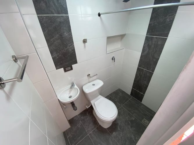 Casa de 4 alcobas en arriendo en La Pilarica, Medellín, 110 m² · foto 12 de 13