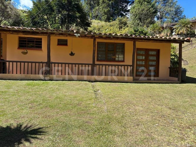 Finca en venta en Hojas Anchas, Guarne, 335 m² · foto 8 de 23