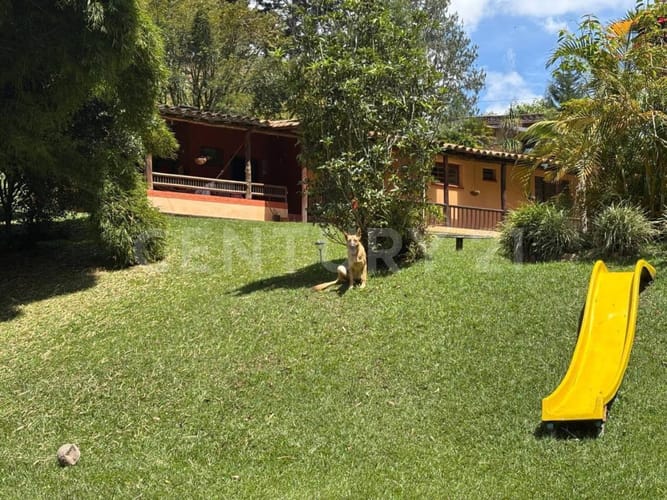 Finca en venta en Hojas Anchas, Guarne, 335 m² · foto 9 de 23