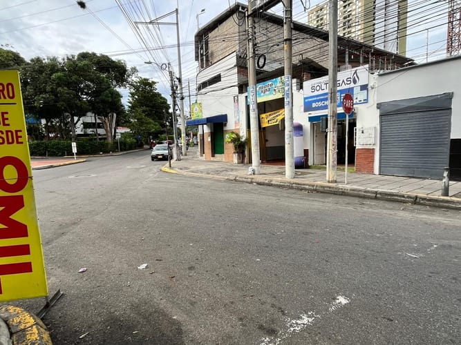 Local en arriendo en Gomez Niño, Bucaramanga, 240 m² · foto 2 de 24