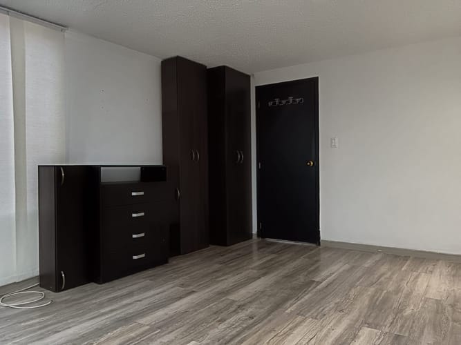 Apartamento de 2 alcobas en arriendo en Santa Barbara, Bogotá, 90 m² · foto 8 de 14