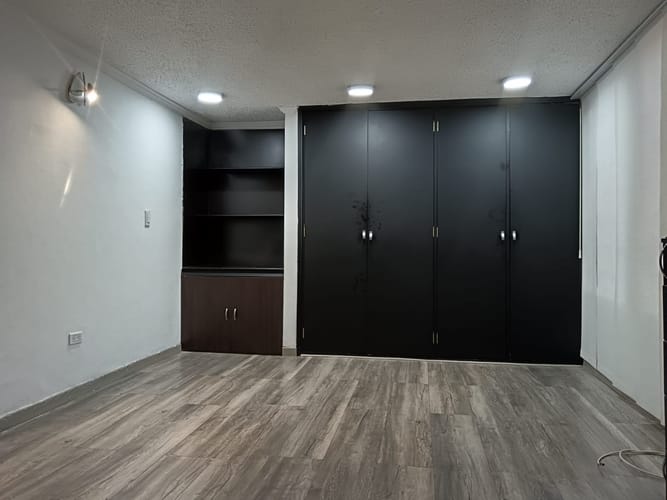 Apartamento de 2 alcobas en arriendo en Santa Barbara, Bogotá, 90 m² · foto 9 de 14