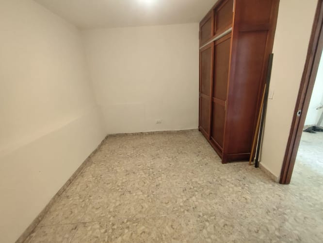 Casa de 3 alcobas en venta en Gerona, Medellín, 93 m² · foto 2 de 15