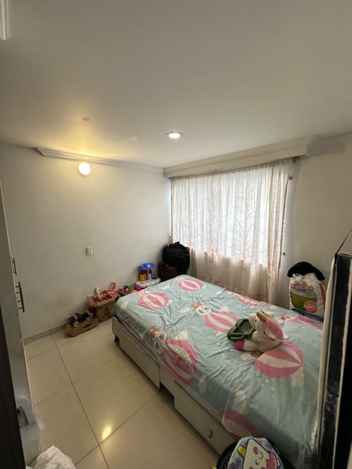 Casa de 8 alcobas en venta en La Hacienda, Cali, 260 m² · foto 19 de 24