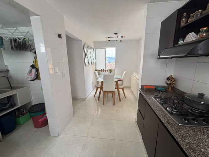 Apartamento de 4 alcobas en venta en Jardines De Coaviconsa, Bucaramanga, 118 m² · foto 3 de 19