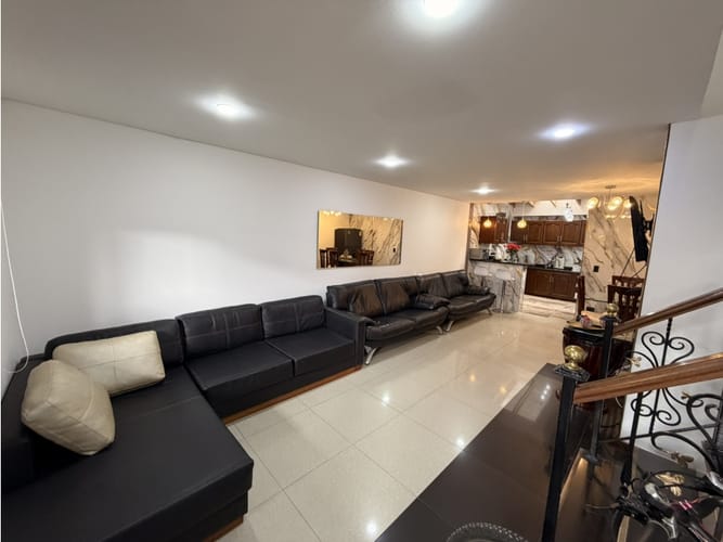 Casa de 3 alcobas en venta en Pueblo Viejo, Cota, 143 m² · foto 3 de 24