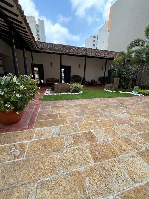 Apartamento de 4 alcobas en venta en Conjunto Residencial La Hacienda, Bucaramanga, 175 m² · foto 16 de 23