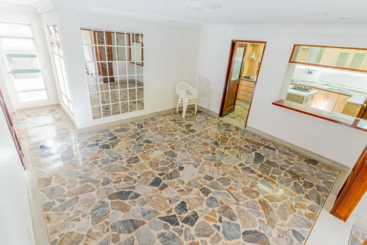 Apartamento de 5 alcobas en venta en Belén, Medellín, 225 m² · foto 8 de 18