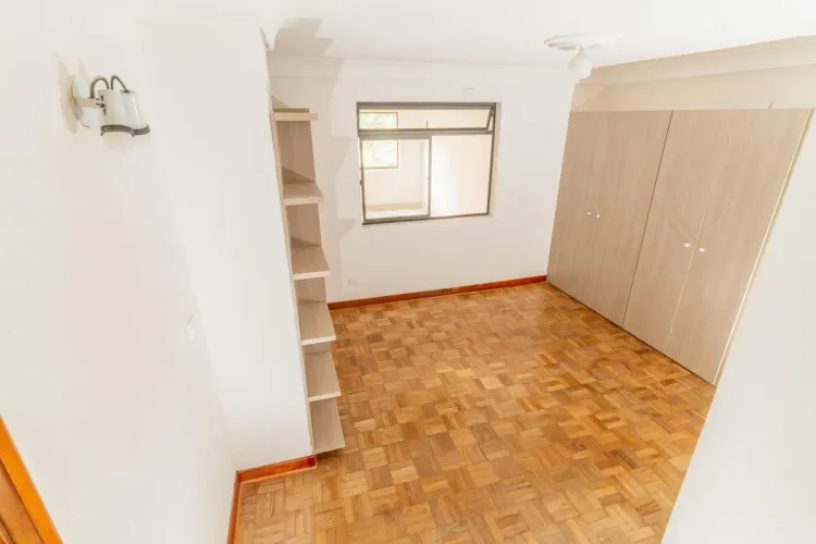 Apartamento de 5 alcobas en venta en Belén, Medellín, 225 m² · foto 10 de 18