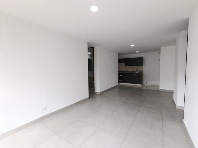 Apartamento de 3 alcobas en venta en Ciudad Del Río, Medellín, 73 m² · foto 3 de 19