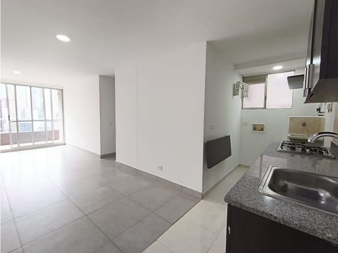 Apartamento de 3 alcobas en venta en Ciudad Del Río, Medellín, 73 m² · foto 5 de 19