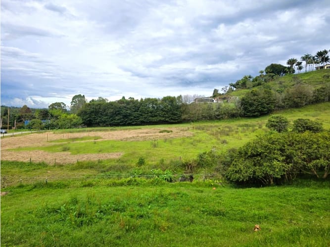 Lote en venta en Cabeceras De Llanogrande, Rionegro, 1100 m² · foto 3 de 6