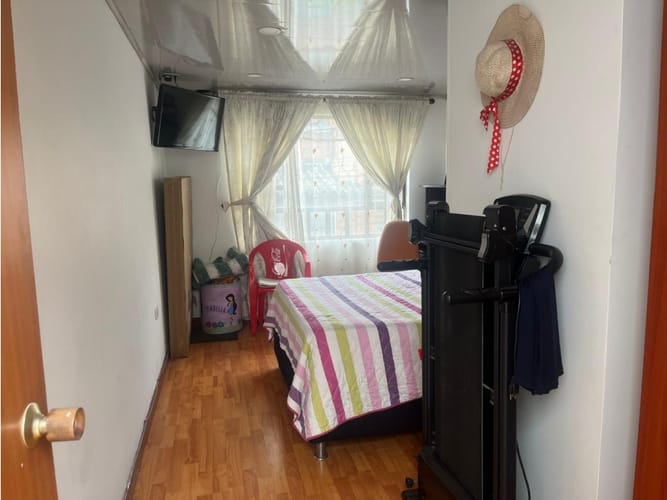 Casa de 3 alcobas en venta en San Nadres, Soacha, 70 m² · foto 6 de 17