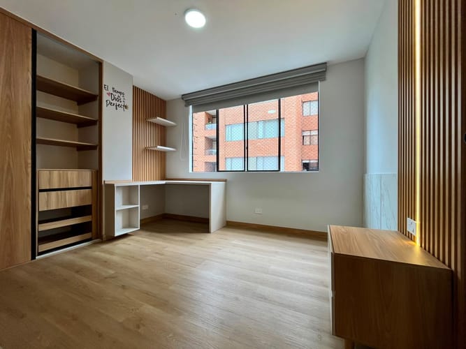 Apartamento de 3 alcobas en venta en El Poblado, Medellín, 110 m² · foto 3 de 11