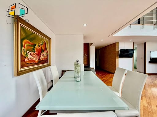 Apartamento de 3 alcobas en venta en Los Naranjos, Medellín, 138 m² · foto 3 de 24