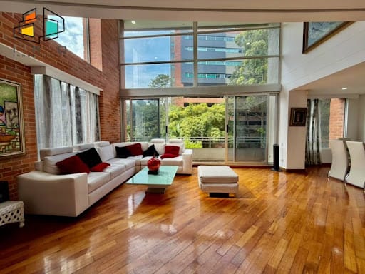 Apartamento de 3 alcobas en venta en Los Naranjos, Medellín, 138 m² · foto 4 de 24