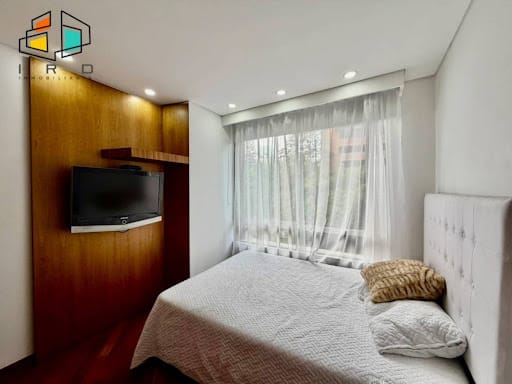 Apartamento de 3 alcobas en venta en Los Naranjos, Medellín, 138 m² · foto 18 de 24