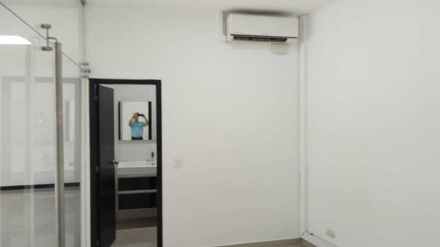 Local en arriendo en Nuevo Sotomayor, Bucaramanga, 301 m² · foto 18 de 20