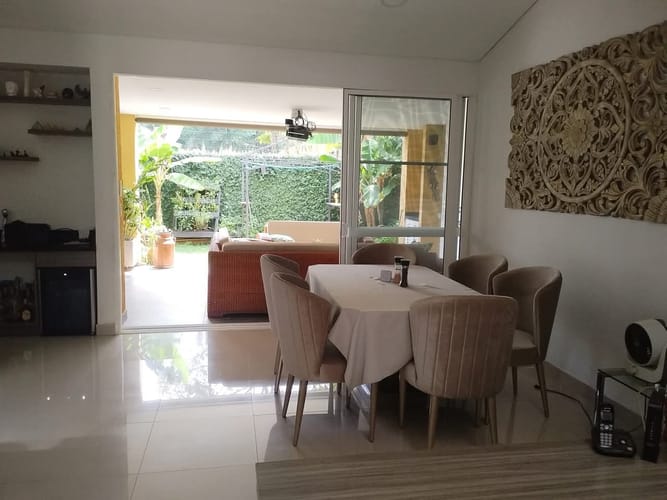 Casa de 3 alcobas en venta en El Castillo, Jamundí, 280 m² · foto 13 de 24