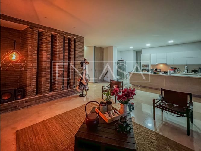 Apartamento de 3 alcobas en arriendo en Cristales, Cali, 290 m² · foto 4 de 17