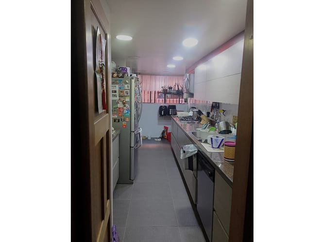 Apartamento de 3 alcobas en venta en Santa Barbara, Bogotá, 170 m² · foto 7 de 13