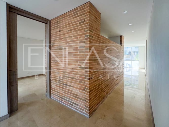 Apartamento de 3 alcobas en arriendo en Cristales, Cali, 290 m² · foto 11 de 17