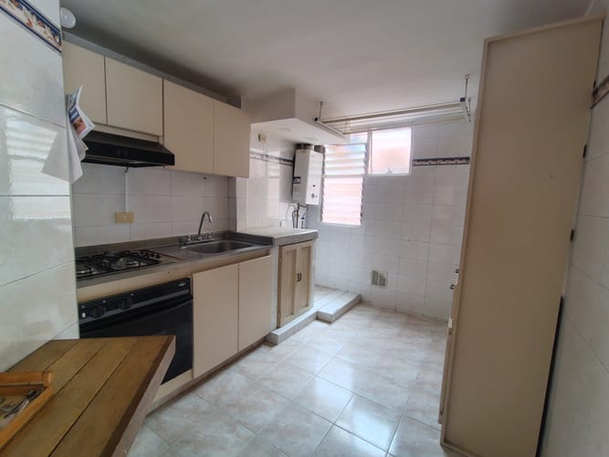 Apartamento de 3 alcobas en arriendo en La Uribe, Bogotá, 42 m² · foto 3 de 15