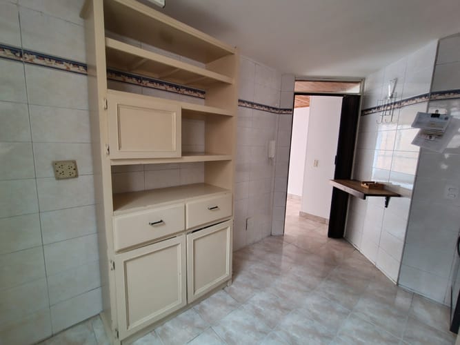 Apartamento de 3 alcobas en arriendo en La Uribe, Bogotá, 42 m² · foto 4 de 15