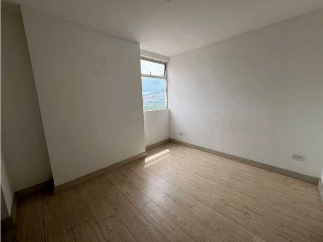 Apartamento de 3 alcobas en arriendo en Caribe, Bello, 60 m² · foto 9 de 11