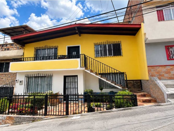 Apartamento de 5 alcobas en venta en Belén, Medellín, 159 m² · foto 3 de 24