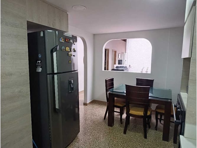 Apartamento de 5 alcobas en venta en Belén, Medellín, 159 m² · foto 4 de 24