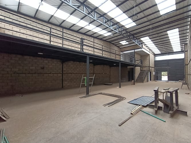 Bodega en arriendo en La Insula, Cúcuta, 300 m² · foto 2 de 12