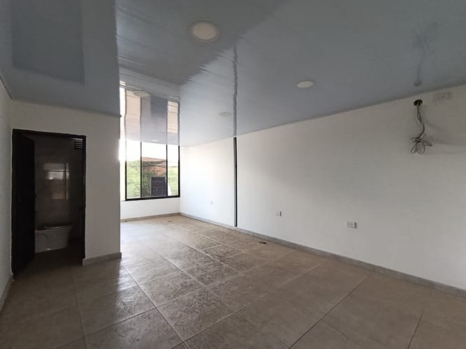 Bodega en arriendo en La Insula, Cúcuta, 300 m² · foto 7 de 12
