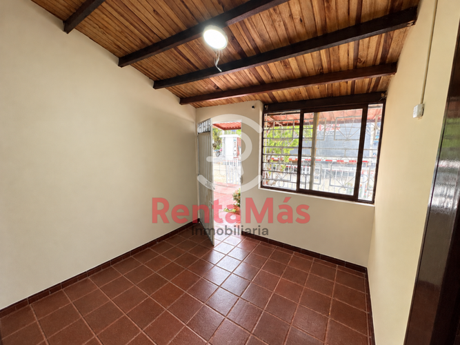Casa de 3 alcobas en arriendo en Conjunto Cerrado Firenze, Villa del Rosario, 120 m² · foto 2 de 15