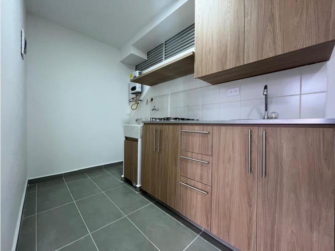 Apartamento de 2 alcobas en arriendo en Caqueta, La Estrella, 52 m² · foto 2 de 13