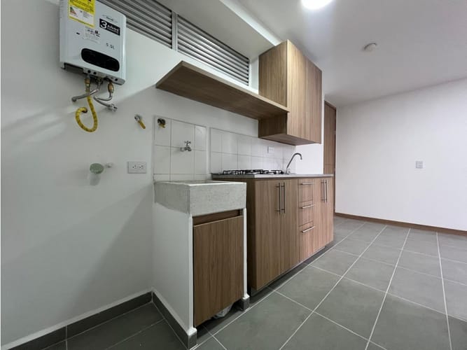 Apartamento de 2 alcobas en arriendo en Caqueta, La Estrella, 52 m² · foto 3 de 13