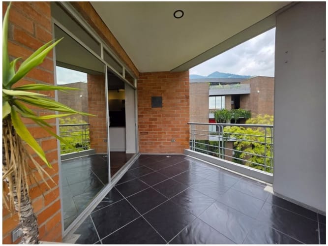 Apartamento de 1 alcoba en venta en La Calera, Medellín, 66 m² · foto 2 de 15