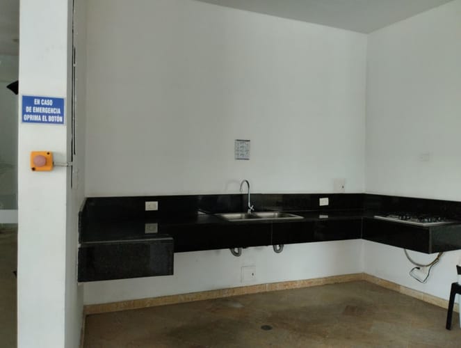Apartamento de 2 alcobas en arriendo en Bocagrande, Cartagena, 88 m² · foto 7 de 12