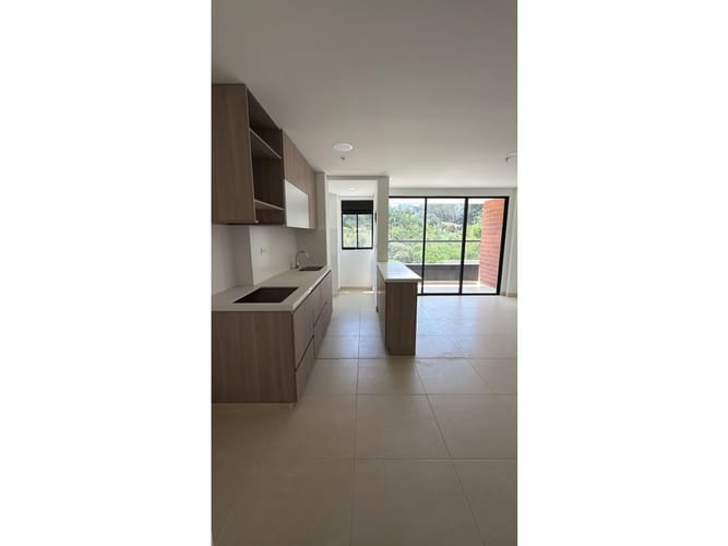 Apartamento de 2 alcobas en venta en La Doctora, Medellín, 66 m² · foto 12 de 24