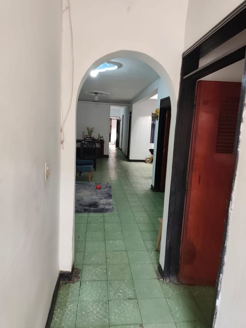 Casa de 8 alcobas en venta en Nueva Floresta Del Ict, Cali, 250 m² · foto 2 de 17