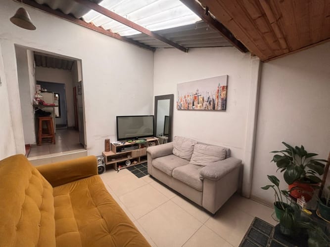 Casa de 8 alcobas en venta en Quiroga, Bogotá, 162 m² · foto 3 de 15