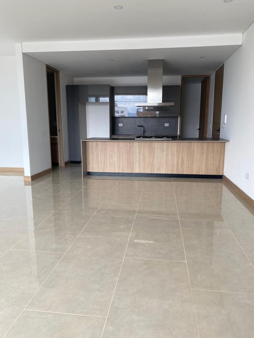 Apartamento de 4 alcobas en venta en Cabecera Del Llano, Bucaramanga, 193 m² · foto 16 de 17
