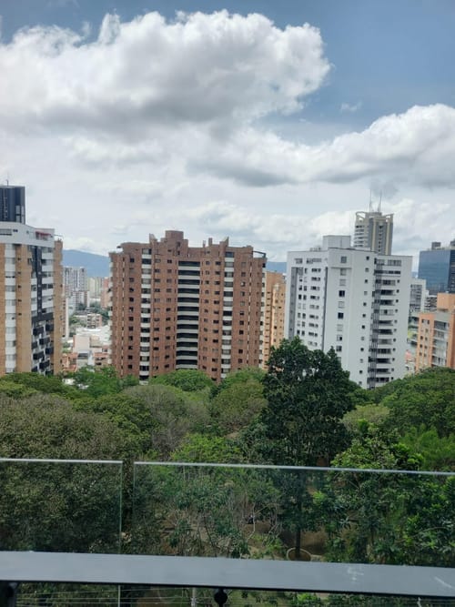 Apartamento de 4 alcobas en venta en Cabecera Del Llano, Bucaramanga, 193 m² · foto 8 de 17