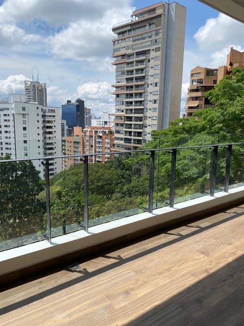 Apartamento de 4 alcobas en venta en Cabecera Del Llano, Bucaramanga, 193 m² · foto 2 de 17