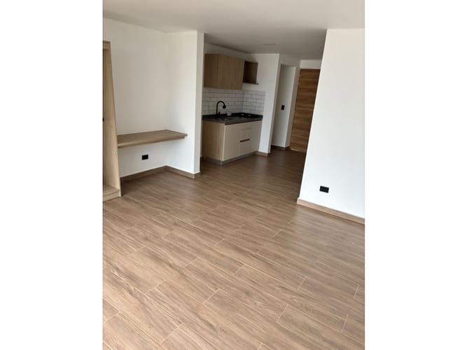Apartaestudio en arriendo en San Fernando Nuevo, Cali, 34 m² · foto 2 de 13