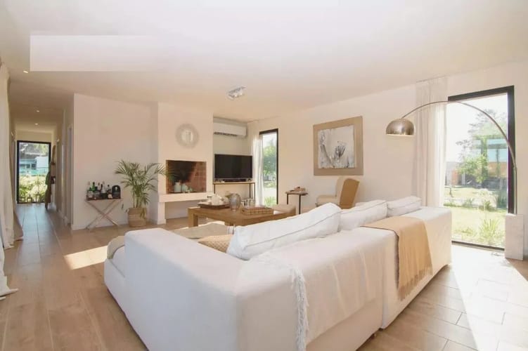 Casa en alquiler de 4 dormitorios en Colinas De Carrasco · Foto 3