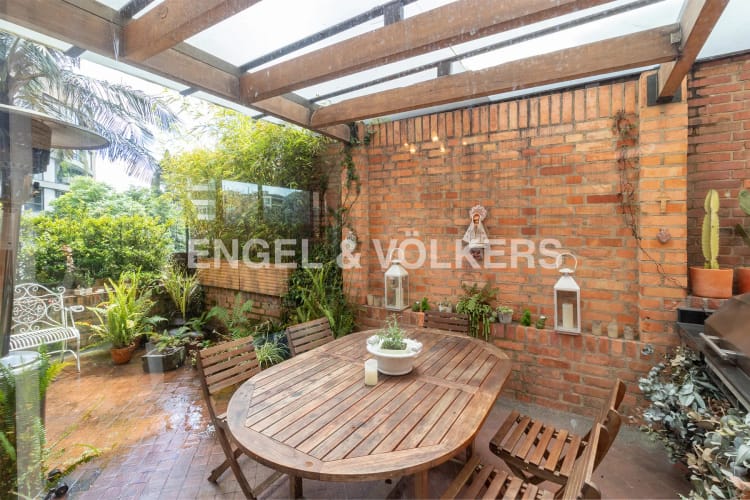 Apartamento de 3 alcobas en venta en Los Rosales, Bogotá, 271 m² · foto 4 de 13